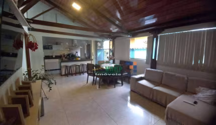 Casa com 6 dormitórios à venda por R$ 800.000 - Centro - Sabará/MG