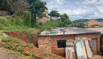 Casa com 3 dormitórios à venda por R$ 150.000,00 - Itacolomi - Sabará/MG