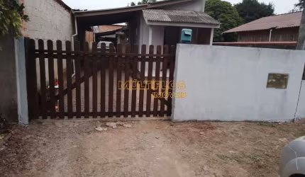 Imperdível! Casa à venda em Itapoá-SC, no bairro São José, com 3 quartos, sala, banheiro, garagem e 80m² de área.