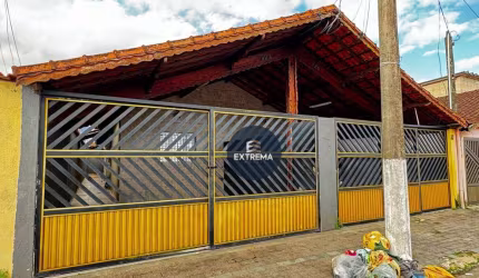 Casa com 2 dormitórios à venda, 75 m² por R$ 340.000,00 - Maracanã - Praia Grande/SP