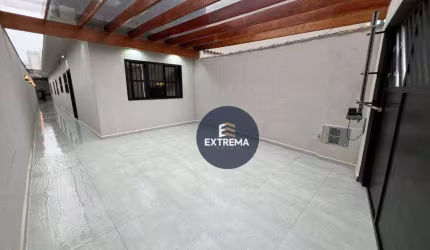 Casa com 3 dormitórios com 1 suíte à venda, 175 m² por R$ 970.000