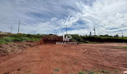 Terreno à venda, 465 m² por R$ 100.000,00 - Residencial Manacás - Jaboticabal/SP
