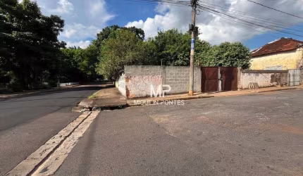 Terreno à venda, 1610 m² por R$ 580.000 - Centro - Jaboticabal/SP