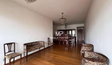 Apartamento com 3 dormitórios à venda, 137 m² por R$ 650.000 - Centro - Jaboticabal/SP