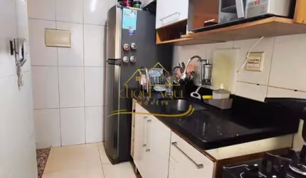 Apartamento com 3 dormitórios 62m²