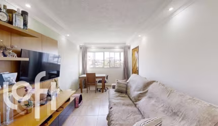 Apartamento com 2 quartos à venda na Rua João Bizarro da Nave, 200, Água Rasa, São Paulo por R$ 300.000