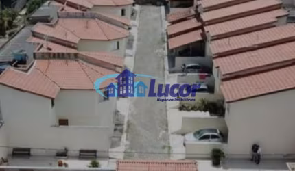 Casa em condomínio fechado com 3 quartos para alugar na Rua Rio Imburana, 81, Itaquera, São Paulo por R$ 2.000