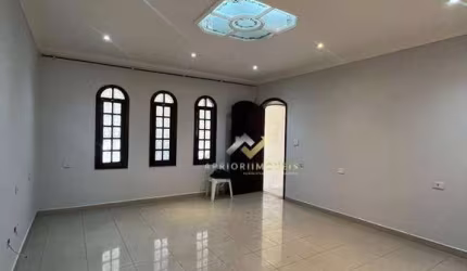 Sobrado com 3 dormitórios à venda, 198 m² por R$ 650.000,00 - Vila Guarará - Santo André/SP