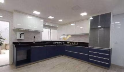 Sobrado com 3 dormitórios para alugar, 180 m² por R$ 6.400,00/mês - Parque Jaçatuba - Santo André/SP