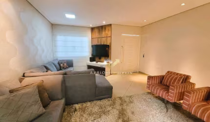 Sobrado com 3 dormitórios à venda, 272 m² por R$ 960.000,00 - Vila Camilópolis - Santo André/SP