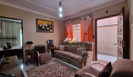 Casa com 3 dormitórios à venda, 177 m² por R$ 575.000,00 - Vila Tibiriçá - Santo André/SP