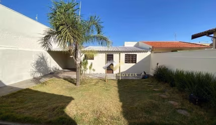 Casa com 3 dormitórios à venda, 141 m² por R$ 390.000,00 - Vila Brasil - Pirassununga/SP