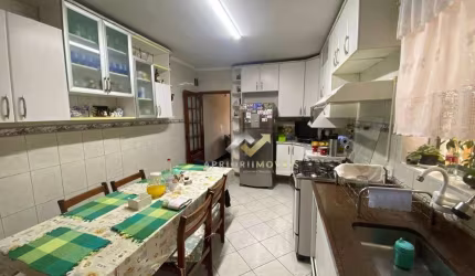Sobrado com 3 quartos à venda, 179 m² por R$ 638.000 - Vila Helena - Santo André/SP