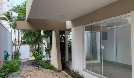 Casa - Padrão, para Venda em Uberlândia/MG