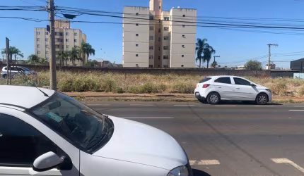 Terreno - Em rua, para Aluguel em Uberlândia/MG
