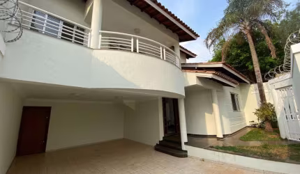Casa - Padrão, para Venda em Uberlândia/MG