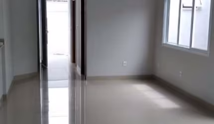 Casa - Padrão, para Venda em Uberlândia/MG