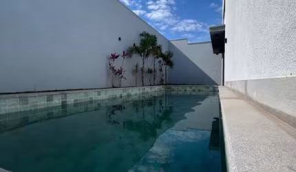 Casa - Em condomínio, para Venda em Uberlândia/MG