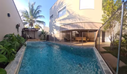 Casa - Em condomínio, para Venda em Uberlândia/MG