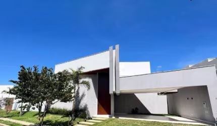 Casa - Em condomínio, para Venda em Uberlândia/MG