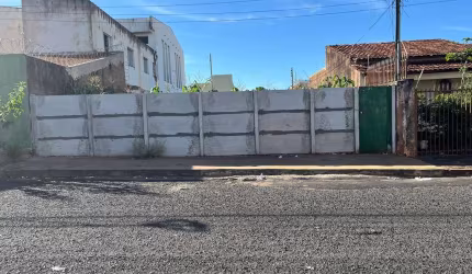 Terreno - Em rua, para Venda em Uberlândia/MG