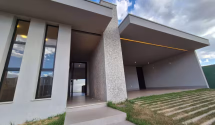 Casa - Em condomínio, para Venda em Uberlândia/MG
