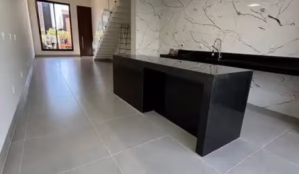 Casa - Sobrado em condomínio, para Venda em Uberlândia/MG