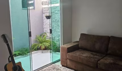 Casa - Padrão, para Venda em Uberlândia/MG