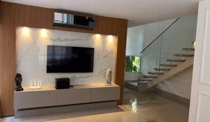 Casa - Sobrado em condomínio, para Venda em Uberlândia/MG