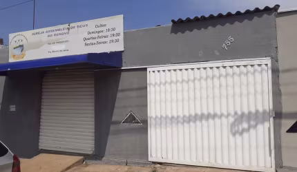 Casa - Padrão, para Venda em Uberlândia/MG