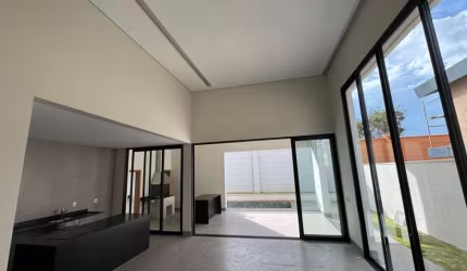 Casa - Em condomínio, para Venda em Uberlândia/MG