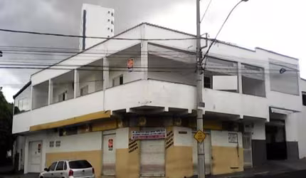 Comercial - Sobrado, para Venda em Uberlândia/MG