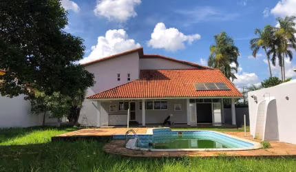 Casa - Sobrado Padrão, para Venda em Uberlândia/MG