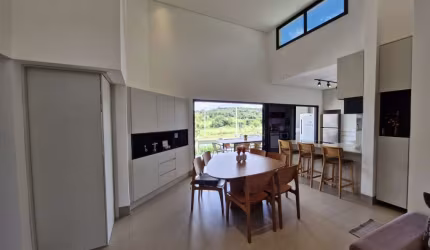 Casa - Em condomínio, para Venda em Uberlândia/MG