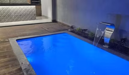 Casa - Padrão, para Venda em Uberlândia/MG