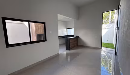 Casa - Padrão, para Venda em Uberlândia/MG
