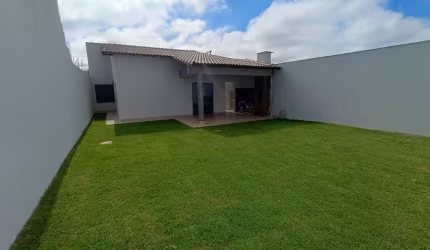 Casa - Padrão, para Venda em Uberlândia/MG