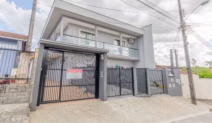 Sobre esse imóvel Lindo sobrado com 1 suíte mais 2 quartos à venda no bairro Costa e Silva em Joinville – SC.  Por R$ 1.200.000,00.