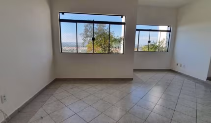 Casa com 3 dormitórios à venda, 180 m² por R$ 540.000 - Jardim Aureliano - Pouso Alegre/MG
