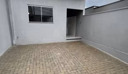 Casa com 2 dormitórios à venda, 64 m² por R$ 320.000,00 - Parque Real - Pouso Alegre/MG