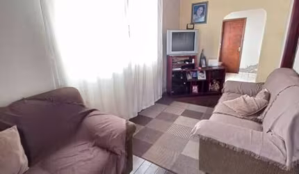 Casa com 3 dormitórios à venda, 128 m² por R$ 450.000,00 - Centro - Pouso Alegre/MG