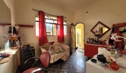 Casa com 3 dormitórios à venda, 274 m² por R$ 450.000,00 - Foch - Pouso Alegre/MG