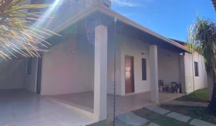 Casa com 3 dormitórios à venda, 128 m² por R$ 550.000 - Jardim São Francisco - Pouso Alegre/MG