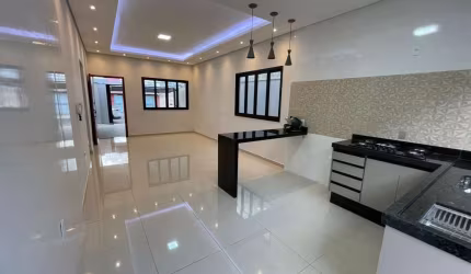 Casa com 3 dormitórios à venda, 122 m² por R$ 530.000,00 - Monte Carlo - Pouso Alegre/MG