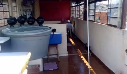Sobrado com 2 dormitórios à venda, 90 m² por R$ 210.000,00 - Jardim Noronha - Pouso Alegre/MG