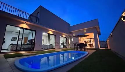 Casa com 3 dormitórios à venda, 190 m² por R$ 1.650.000 - Astúrias - Pouso Alegre/Minas Gerais