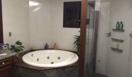Apartamento com 4 dormitórios à venda, 227 m² por R$ 1.300.000,00 - Centro - Pouso Alegre/MG