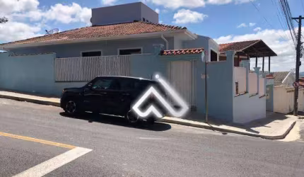 Casa com 3 dormitórios à venda, 199 m² por R$ 1.200.000 - Santa Doroteia - Pouso Alegre/Minas Gerais
