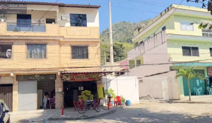 Ótimos lotes para venda dentro de condomínio na Estrada dos Teixeiras