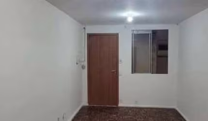 Apartamento para alugar Merck, Taquara, com 2 quartos com varanda, 48m²